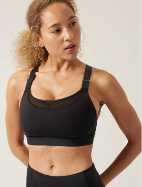 Athleta S D DD Ultimate Adjustable bra sports medium coverage supportive gym